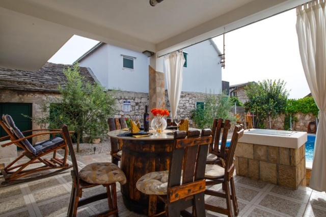 Villa Oaza Primosten With Heated Pool Exterior photo