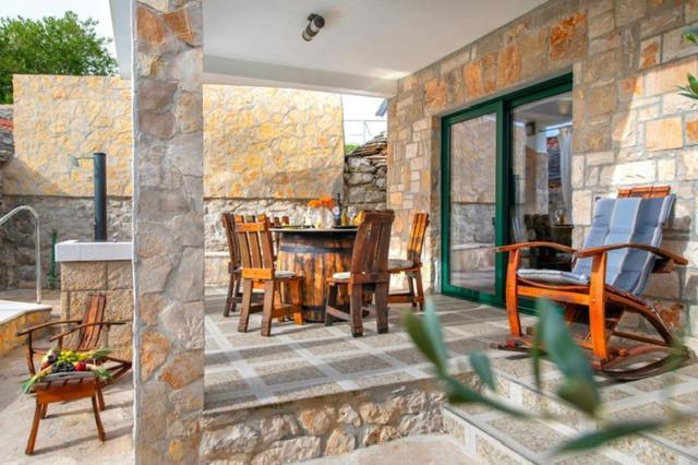 Villa Oaza Primosten With Heated Pool Exterior photo